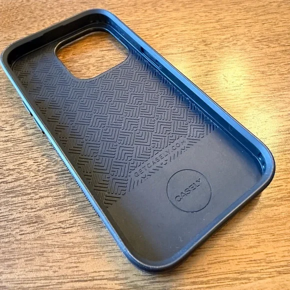 Casely Sage Garden Green Floral Bold + MagSafe iPhone 14 Pro case - Picture 5 of 5